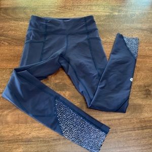 Fast and free leggings. Full length